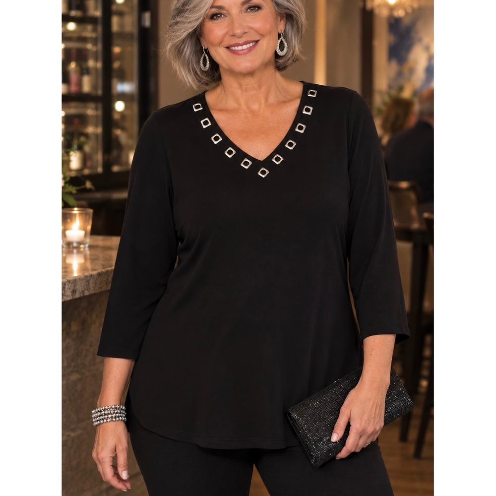 Chico's Black Grommet V-Neck Top Size 2 Medium 3/4 Sleeve Knit Blouse